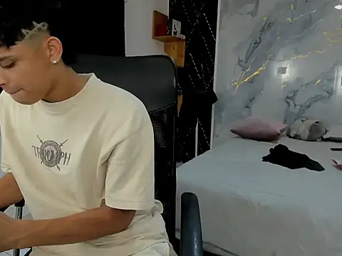 slim dirtyxx1 online show from July 23, 7:44 pm