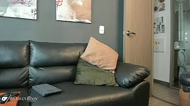 Daveevilboy online show from July 5, 1:40 pm