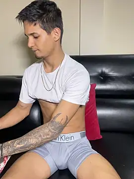 Aaronsexroom online show from July 16, 3:02 am