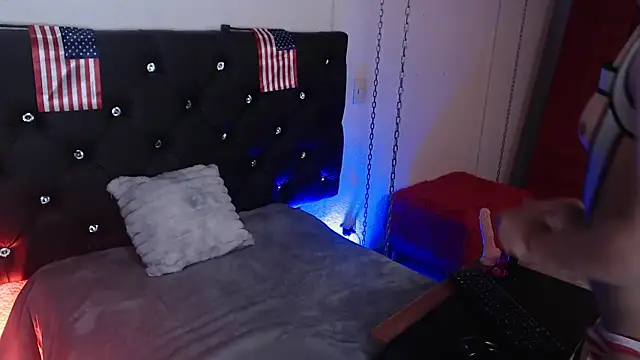 Maximo Lux online show from July 8, 11:47 am