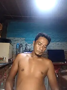 maxwel20 online show from July 15, 5:30 pm