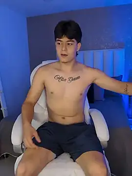 MaxCruz  online show from July 17, 7:09 pm