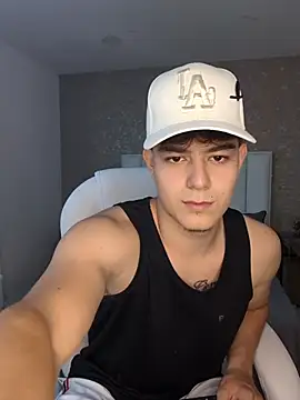MaxCruz  online show from July 15, 6:58 pm