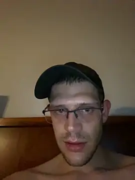 HomelyBrain421 online show from July 2, 1:37 am
