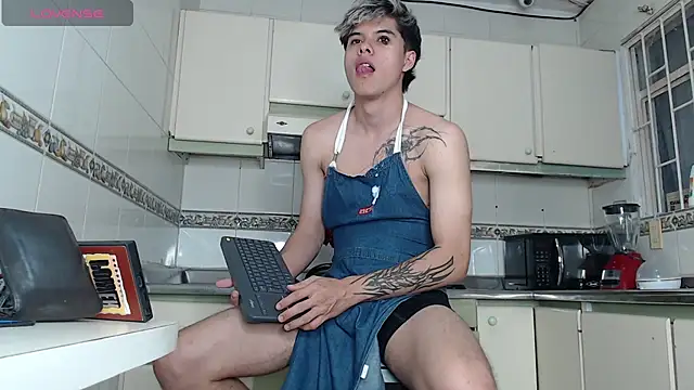 rio miller  online show from July 13, 7:38 pm