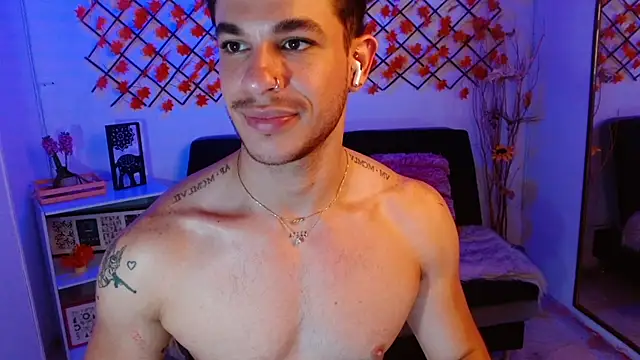  Juan023  online show from July 10, 7:56 am