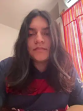 petitelatino online show from July 7, 4:55 pm