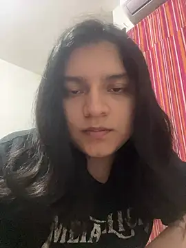 petitelatino online show from July 11, 4:58 am