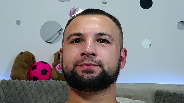 liam studd online show from July 6, 7:27 pm