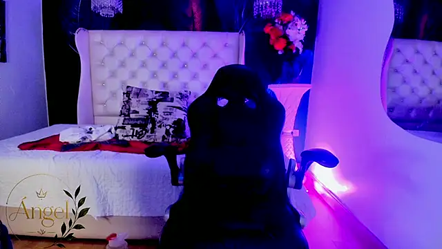 AngelBlue   online show from July 14, 2:05 am