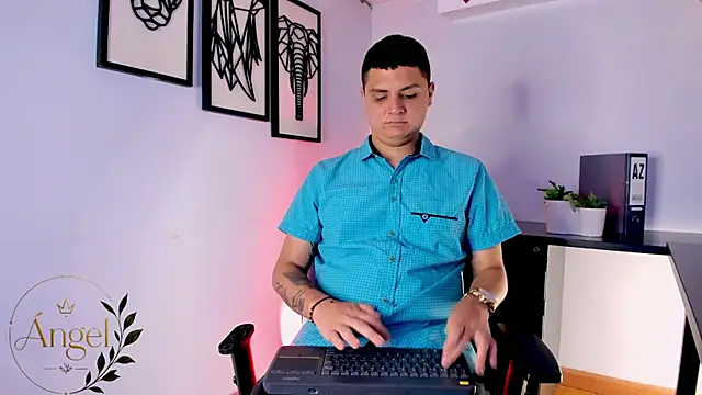 AngelBlue   online show from July 18, 8:25 pm