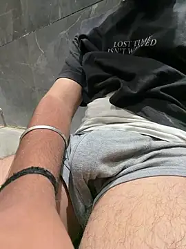 hottie daddy online show from July 9, 6:11 pm