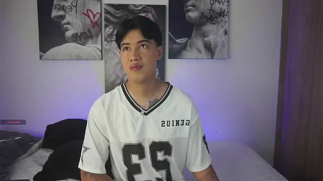 Pablo  Cruz online show from July 20, 2:19 pm