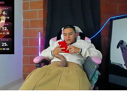 Liam  jacob online show from July 9, 10:35 pm