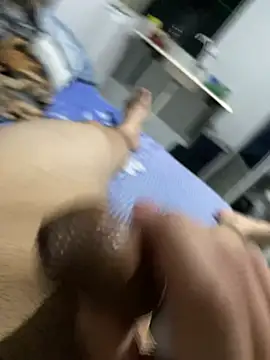 levis00 online show from July 10, 3:54 am