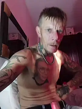 mr candy1986 online show from July 9, 5:28 pm