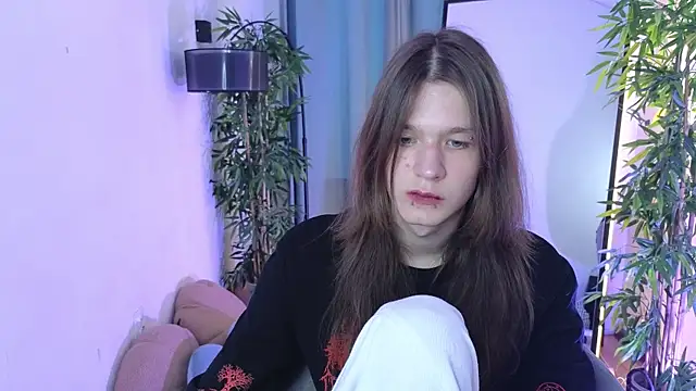 l1l2th online show from July 24, 3:19 pm