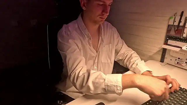 Einar Nut online show from July 22, 5:49 pm
