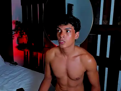 Alex Laurent online show from July 27, 1:12 am