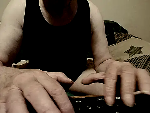 bodo1957 online show from July 11, 9:50 pm
