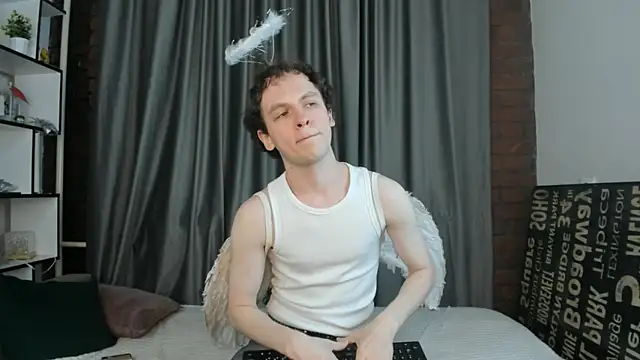 Arrogant Eli online show from July 18, 11:10 pm