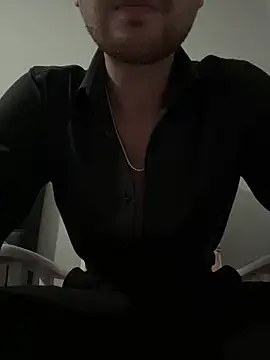Emreq00 online show from July 21, 5:59 pm