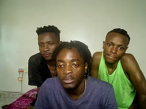 threemanias online show from July 20, 1:13 pm
