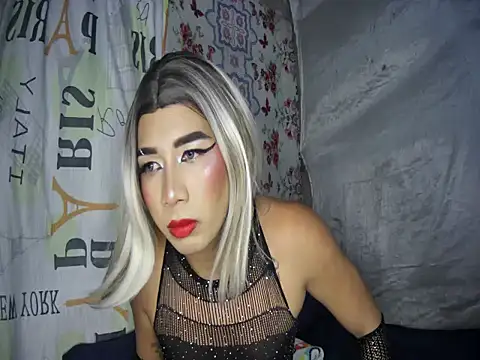 roxe noir online show from July 11, 12:12 am