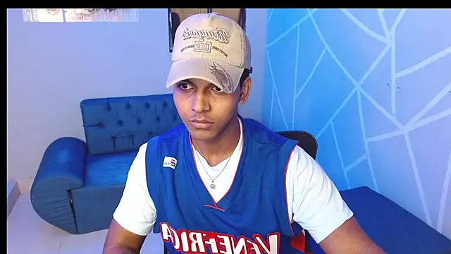 Jordan z  online show from July 28, 12:59 pm