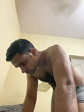 wellitsme07 online show from July 14, 2:34 pm