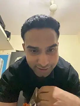 wellitsme07 online show from July 29, 3:00 pm