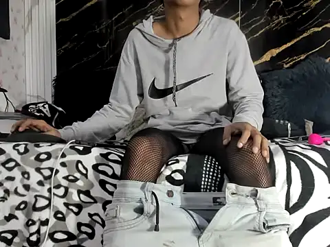 young boy4luv online show from July 22, 5:38 pm