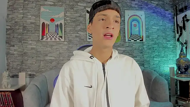 stevensantana1 online show from July 28, 8:12 pm