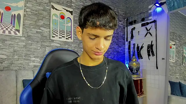 stevensantana1 online show from July 15, 3:24 am