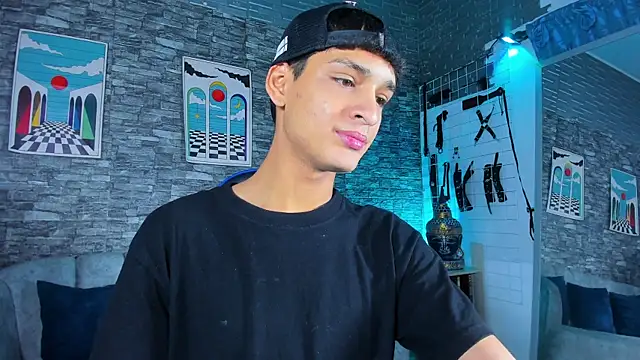 stevensantana1 online show from July 24, 2:42 am