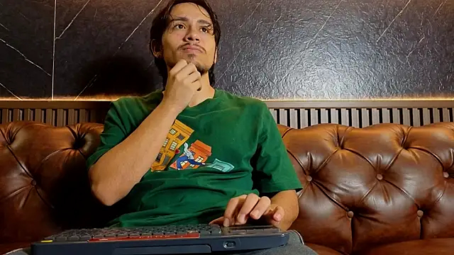 LatinShortt online show from August 3, 12:44 pm
