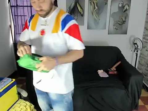 mike lovers  online show from July 18, 7:52 pm