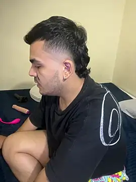 LatinBearX online show from July 10, 11:50 pm