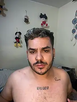 LatinBearX online show from July 30, 11:31 am