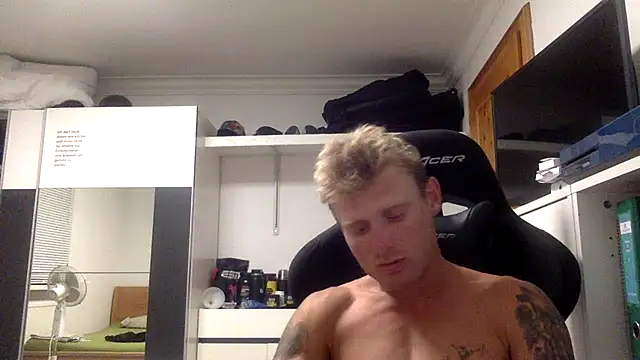 Nakedendurance1994 online show from July 15, 8:26 pm