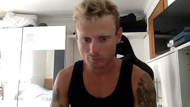 Nakedendurance1994 online show from July 12, 9:55 am