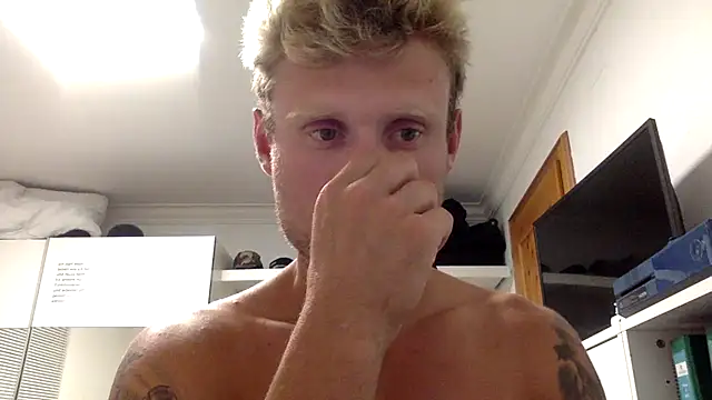 Nakedendurance1994 online show from July 22, 8:23 pm