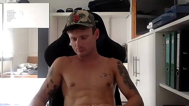 Nakedendurance1994 online show from July 11, 8:05 am