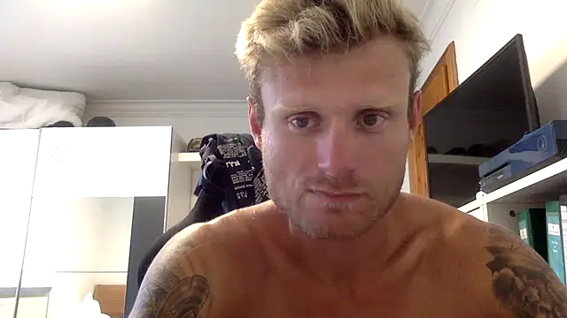 Nakedendurance1994 online show from July 24, 4:36 pm