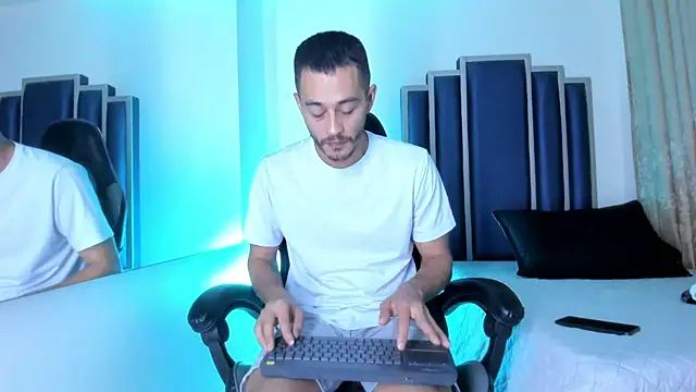 Damiam 23 online show from July 16, 4:08 am