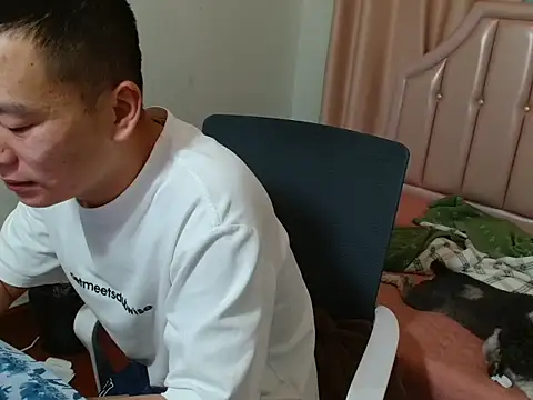 guan0777 online show from July 17, 10:44 am