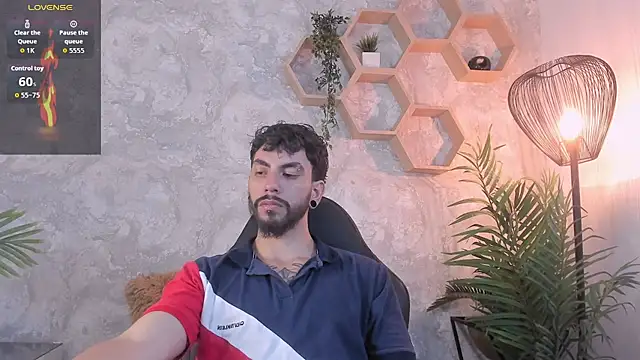 leviwolff online show from July 23, 3:48 am