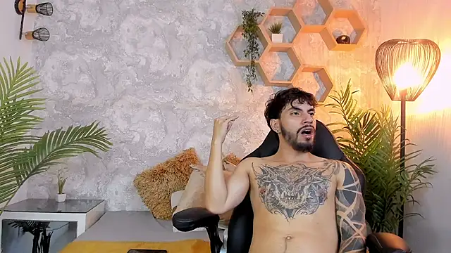 leviwolff online show from August 1, 6:45 am