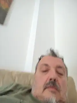 Theitalianpapi online show from July 14, 1:28 pm