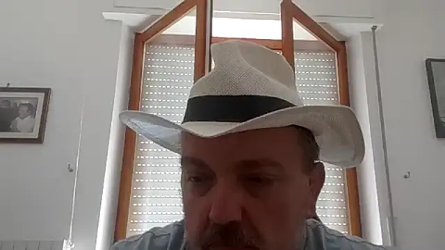 Theitalianpapi online show from July 15, 1:29 pm